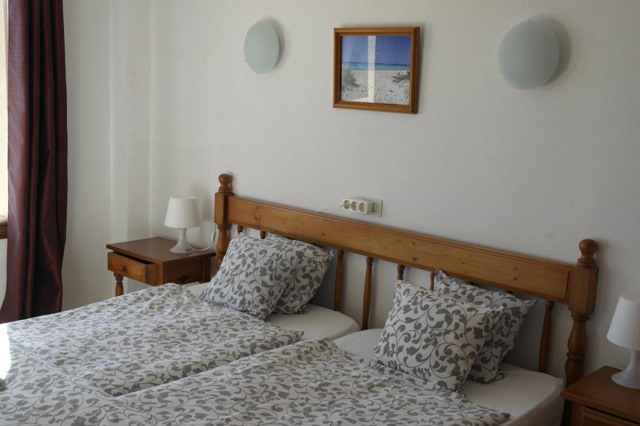 Cala Figuera Apartments Mar Y Sol Exterior photo