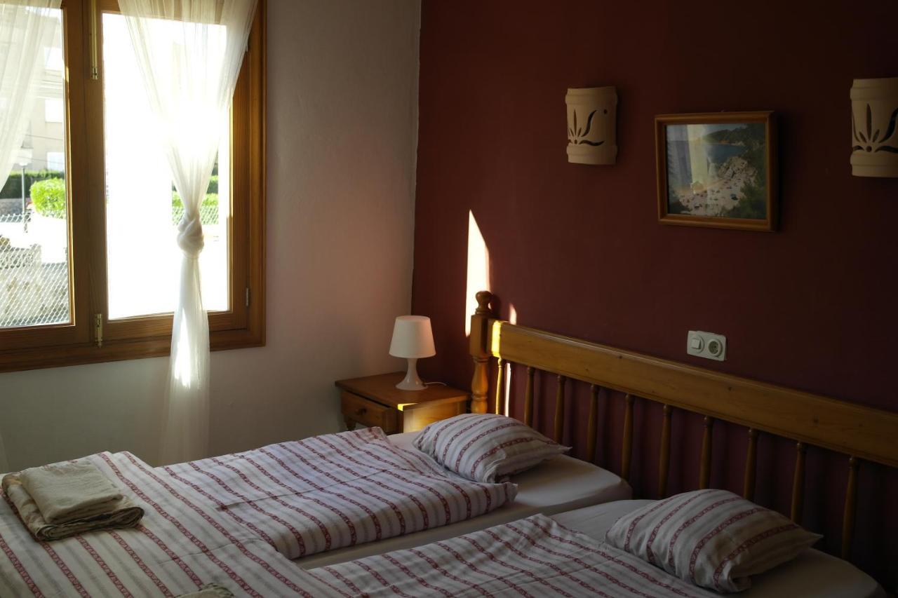 Cala Figuera Apartments Mar Y Sol Exterior photo